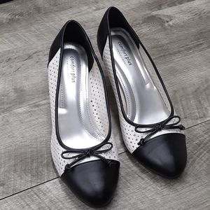 Comfort Plus 9.5W wide faux leather pumps heels